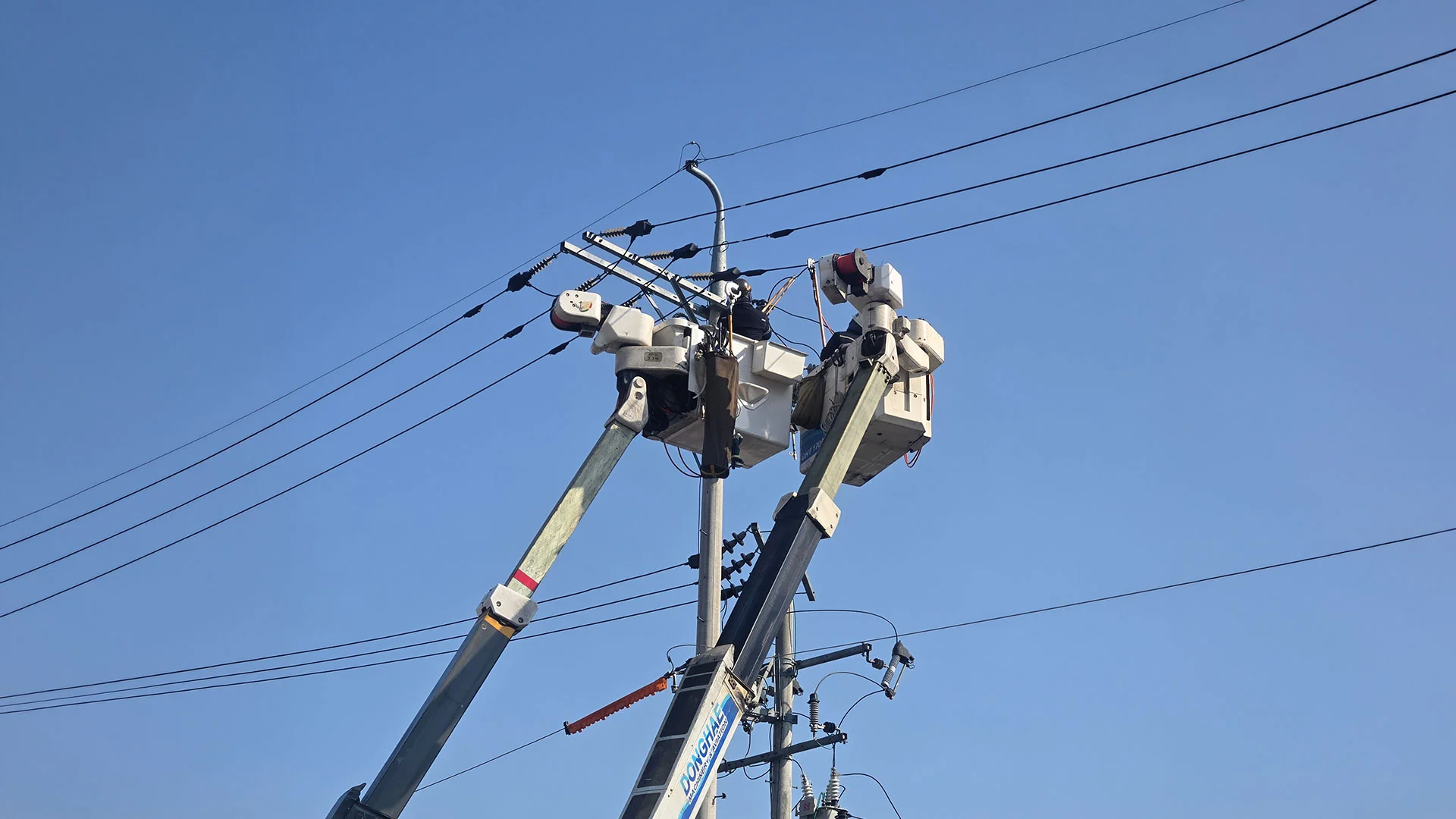 화성 LCM 테크놀로지 600kW H주 수변전 사진 1