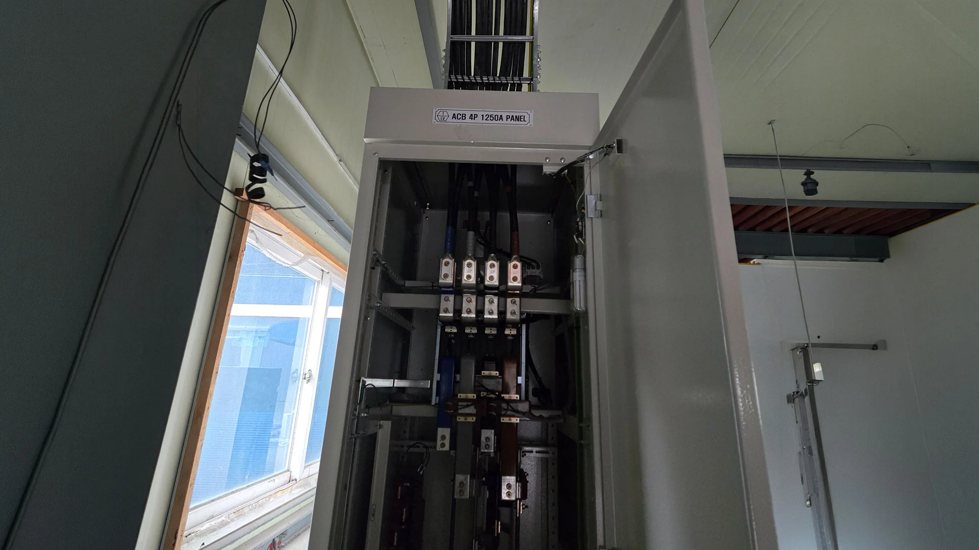화성 LCM 테크놀로지 600kW H주 수변전 사진 3