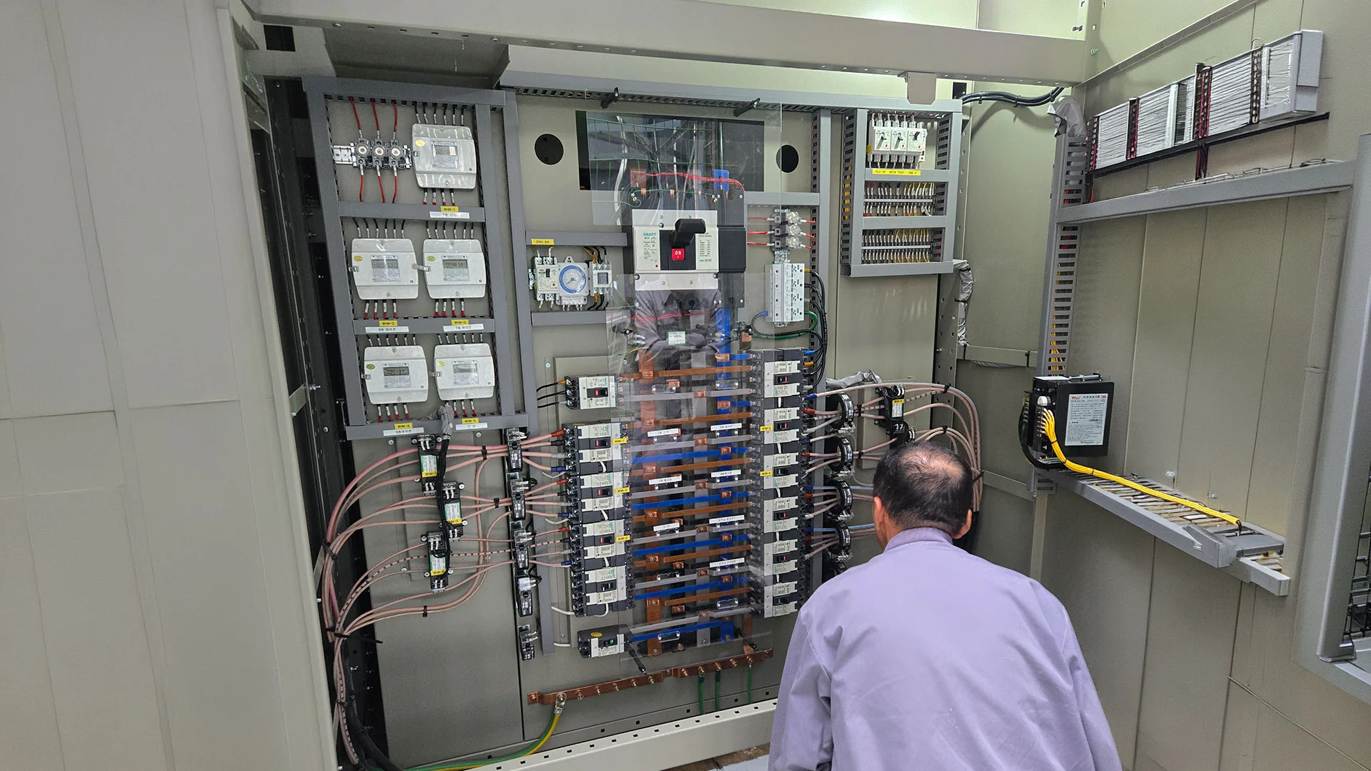 신림동 삼남빌딩 350kW 수변전설비 교체 사진 3