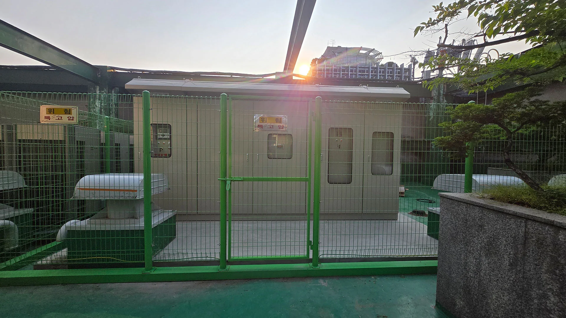 서초 뱅뱅사거리 1500kW 수변전설비 사진 3
